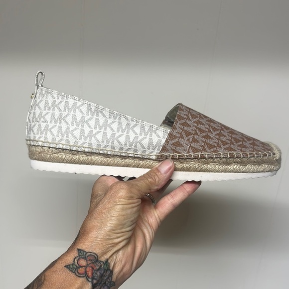 NWOT Michael Kors Lenny Signature Logo Jacquard Slip-On Espadrilles Size 9 - Picture 2 of 12